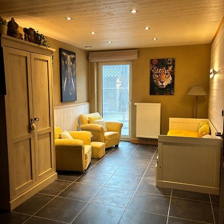 B&B Quarterhouse Moerkerke Bagian luar foto