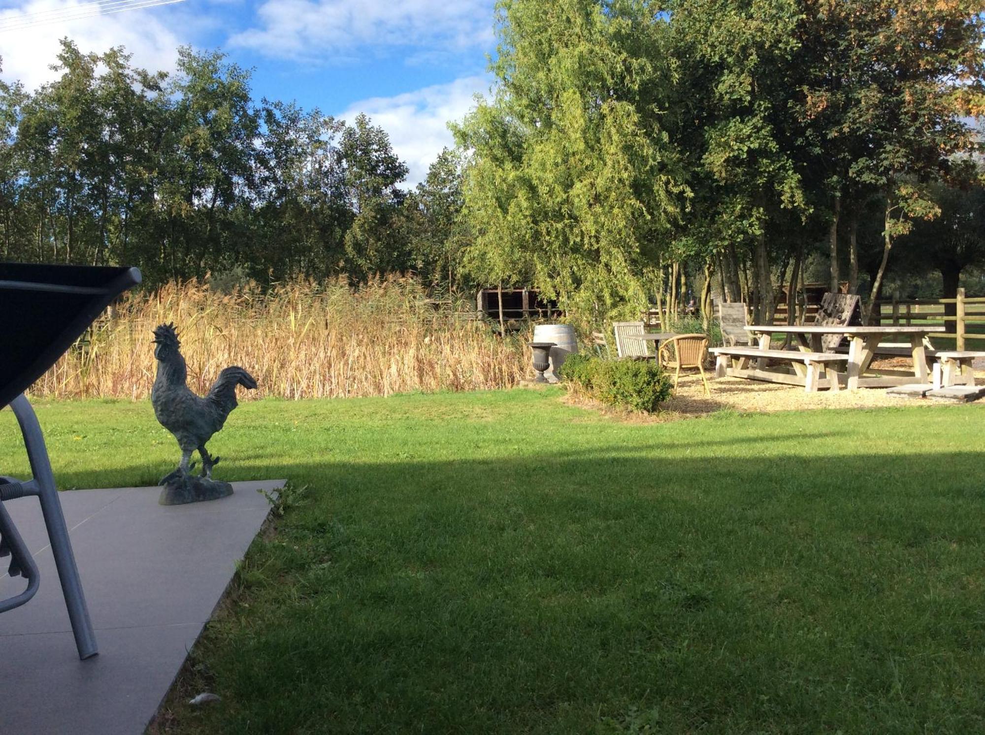 B&B Quarterhouse Moerkerke Bagian luar foto