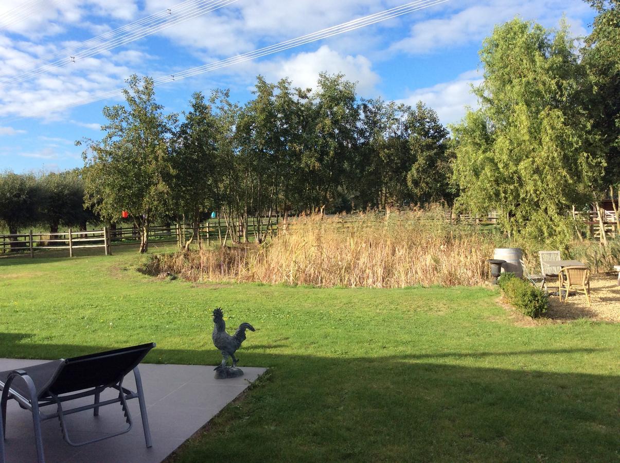 B&B Quarterhouse Moerkerke Bagian luar foto